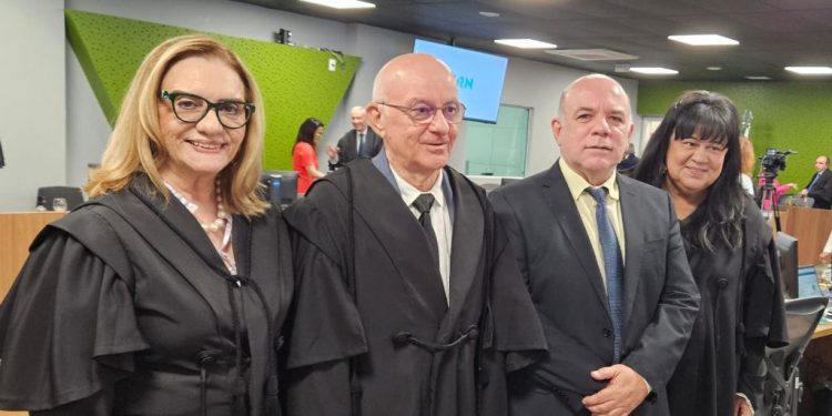 Desembargador Ibanez Monteiro é eleito presidente do TJRN para o biênio 2025-2026