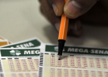 Mega-Sena acumula em R$ 18 milhões e sorteio acontece neste sábado (23)