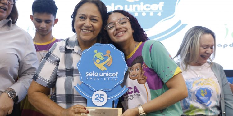 Mossoró está entre os 73 municípios do RN que receberam o Selo Unicef 2021-2024