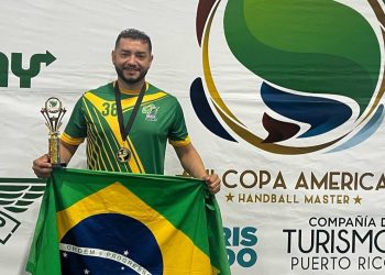 Mossoroense Renato Neto é destaque no handebol master nacional
