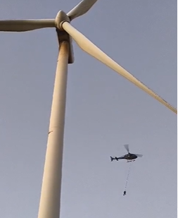 Trabalhadores são resgatados após incêndio em torre de energia eólica