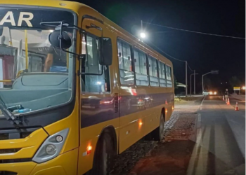 Motorista de transporte escolar é autuado por recusar teste de bafômetro no Alto Oeste