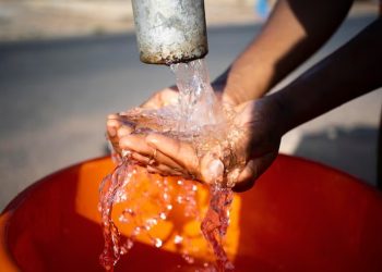 Em 2023, RN registra aumento nos domicílios com acesso à água e esgoto, mas ainda enfrenta desafios