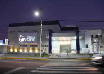 Médicos obstetras da Maternidade Almeida Castro retomam os atendimentos