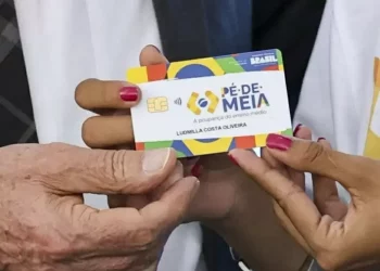 Pé-de-Meia beneficia 87,7 mil estudantes no RN com incentivo à permanência escolar