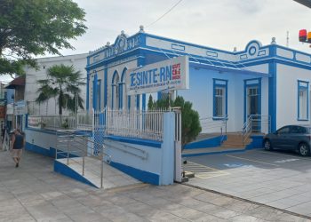 Sindicato da Educação protocola ação pelo pagamento do 13º em 2024