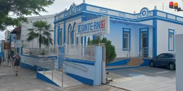 Sindicato da Educação protocola ação pelo pagamento do 13º em 2024