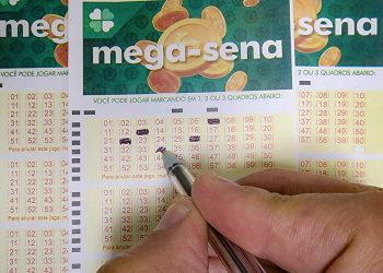 Mega-Sena acumula e prêmio chega a R$ 16 milhões no sorteio deste sábado (11)