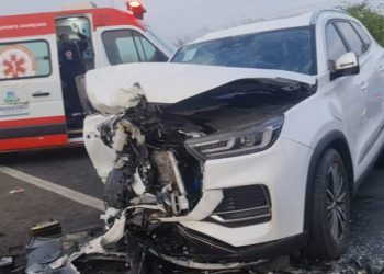 Três pessoas ficam feridas em grave acidente na BR-304, em Mossoró