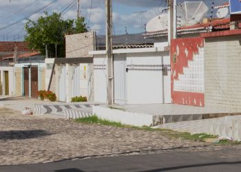 Câmara Municipal e Correios discutem adoção de numeração sequencial em residências de Mossoró