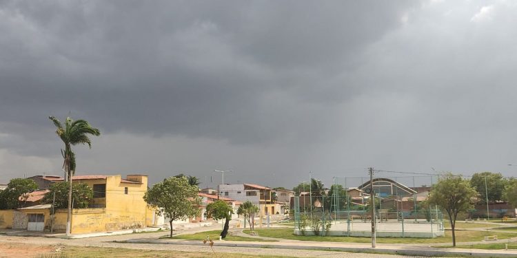 Inmet emite alerta para chuvas intensas em 90 cidades do RN, incluindo Mossoró