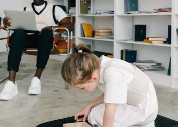 Plano de saúde deve realizar tratamento de criança com TDAH e pagar danos morais à paciente em Mossoró