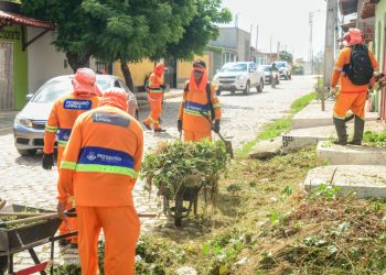 Serviços de limpeza são mantidos no feriado de Carnaval em Mossoró