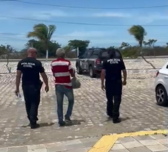 Polícia prende homem por violência doméstica durante audiência em Areia Branca