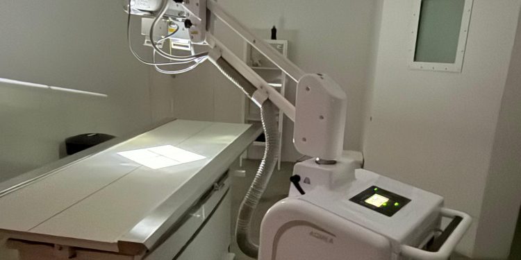 Hospital Regional do Seridó recebe aparelho de raio-x móvel