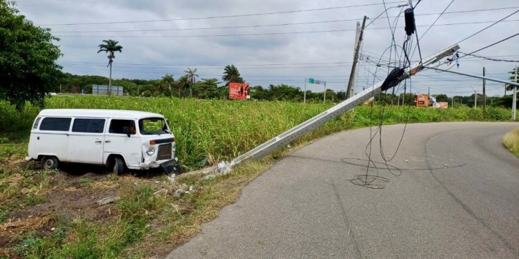 Acidentes de trânsito danificaram mais de 180 postes da rede elétrica em 2024 no RN