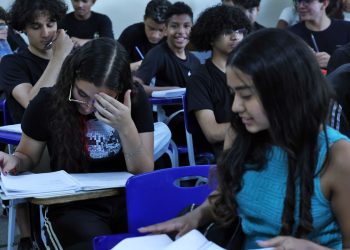 Pé-de-Meia será depositado na conta de alunos a partir de terça-feira (25)