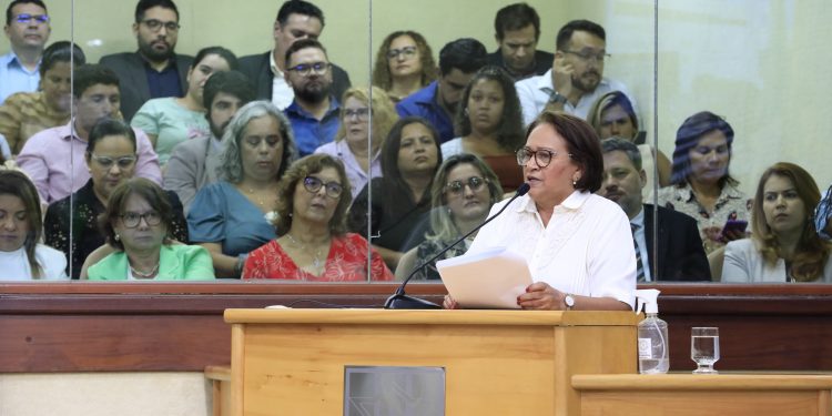 “2025 é um ano de colheita”, afirma governadora durante leitura da mensagem anual