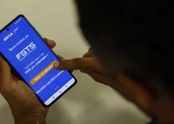Governo vai liberar saldo do FGTS para os trabalhadores que optaram pelo saque-aniversário