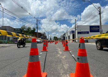 Prefeitura implementa ajustes para melhorar trânsito na Av. Coelho Neto durante intervenções na Av. Presidente Dutra