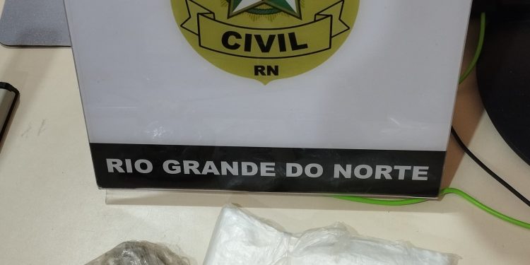 Adolescente é apreendido por ato infracional análogo a tráfico de drogas em Areia Branca