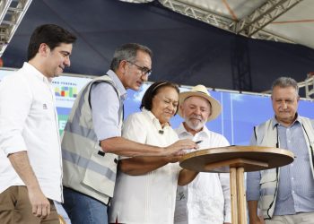 Adutora do Agreste Potiguar tem ordem de serviço assinada e vai beneficiar 14 municípios