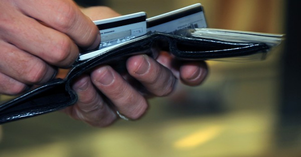 Inadimplência atinge 68,76 milhões de consumidores em fevereiro, aponta CNDL/SPC