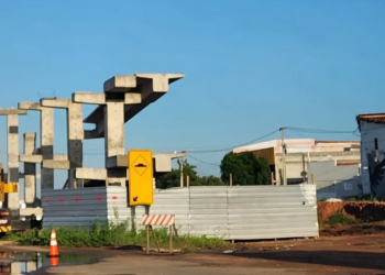 DNIT inicia montagem de estrutura em passarelas na BR-304, em Mossoró