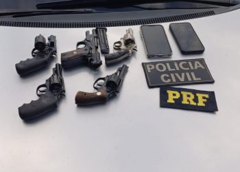 Casal é preso transportando armas de fogo na BR-304 em Mossoró
