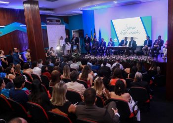 Prefeitura de Mossoró dá posse a novos procuradores e analistas da Procuradoria Geral do Município