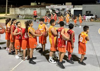 Projeto Cestinhas inicia treinos no Polo Abolição V com 50 crianças e adolescentes