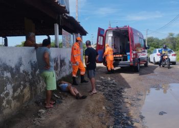 Idosa sofre acidente na entrada do Bairro Bom Jesus ao desviar de buraco