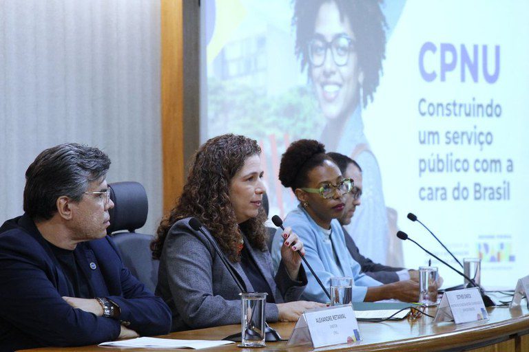 Governo anuncia 2ª edição do Concurso Nacional Unificado, com 3.352 vagas; veja datas