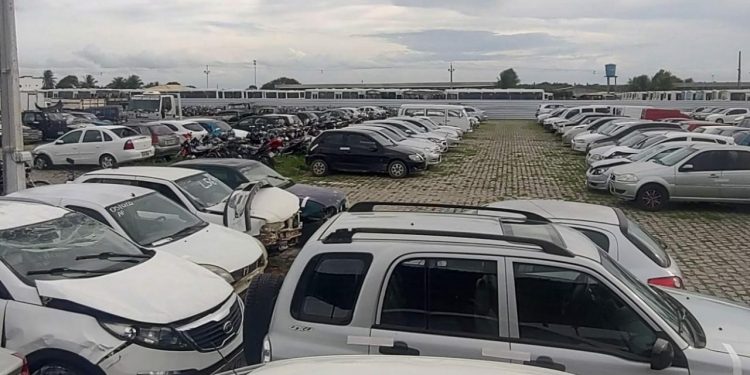 Leilão do Detran com 122 lotes de veículos e sucatas acontece na próxima sexta (25)