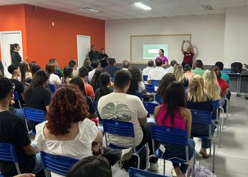 Uern realiza aula inaugural da primeira turma de curso técnico