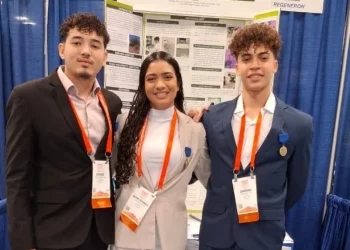Estudantes do Abel Coelho são premiados em feira de Ciências e Engenharia nos Estados Unidos