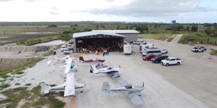 Hangar do Aeródromo de Tibau receberá nome do piloto Flavius Neves em homenagem póstuma