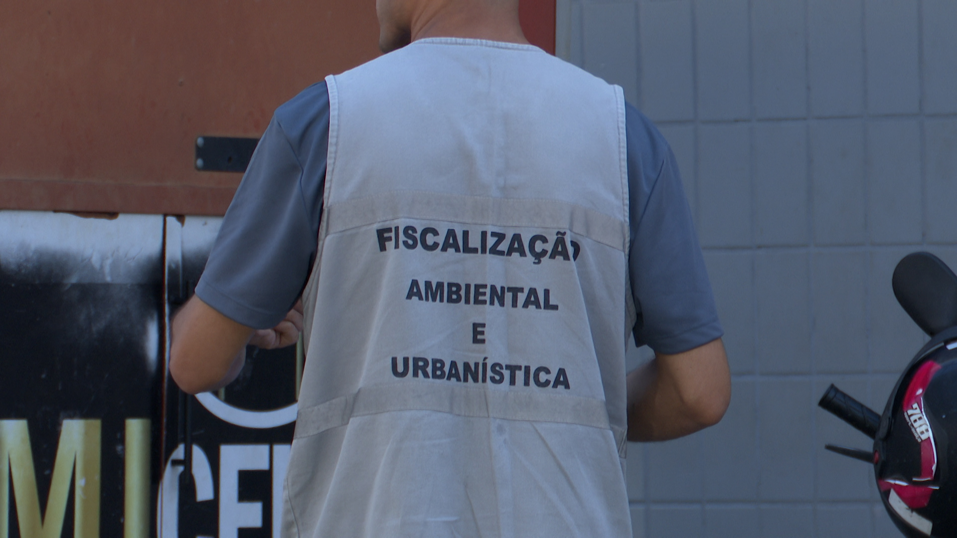 Prefeitura fiscaliza comércio no Centro de Mossoró após retirada de estruturas