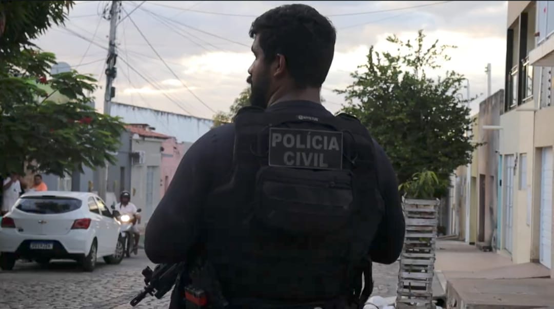 Polícia Civil prende trio suspeito de roubo e furto de veículos em Mossoró