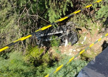 Grave acidente deixa quatro feridos na Av. Leste Oeste