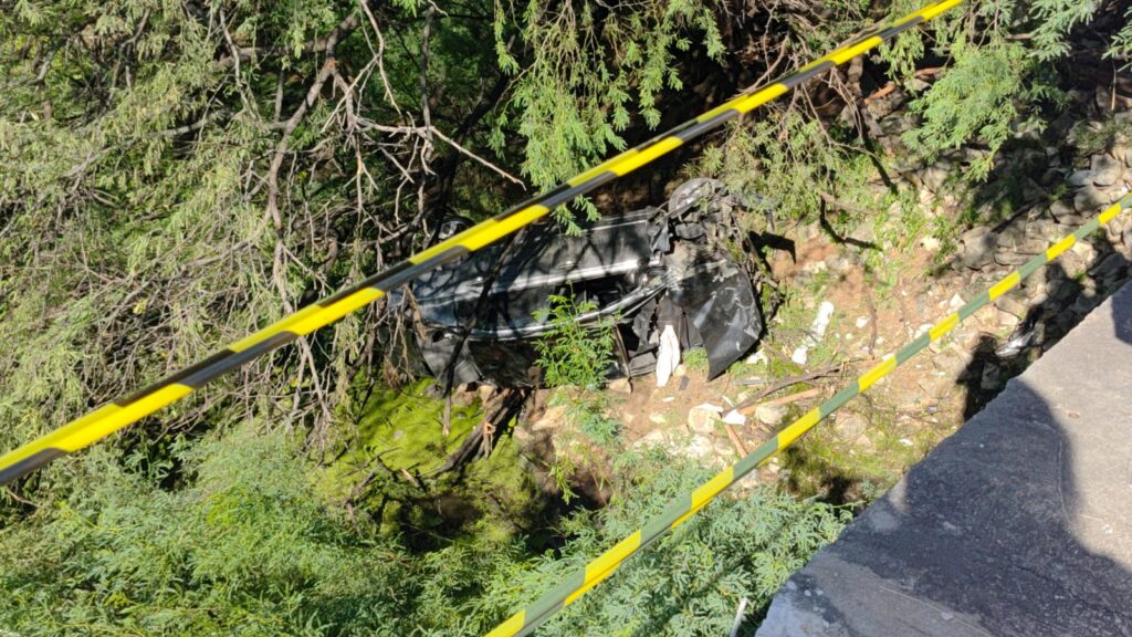 Grave acidente deixa quatro feridos na Av. Leste Oeste