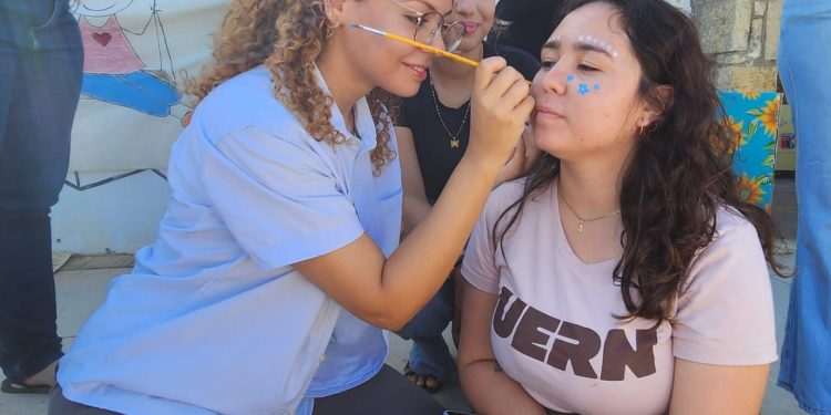 Uern promove atividades alusivas ao Dia “B” de Brincar também no período noturno