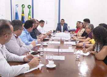 Mossoró: Prefeitura e Sindiserpum avançam em diálogo por reajuste de 6,27% e convocação de professores