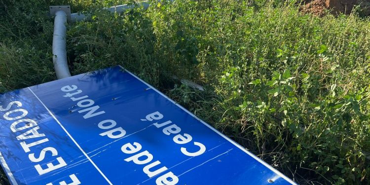 Prefeitura de Tibau remove placa entre Ceará e Rio Grande do Norte instalada por Icapuí