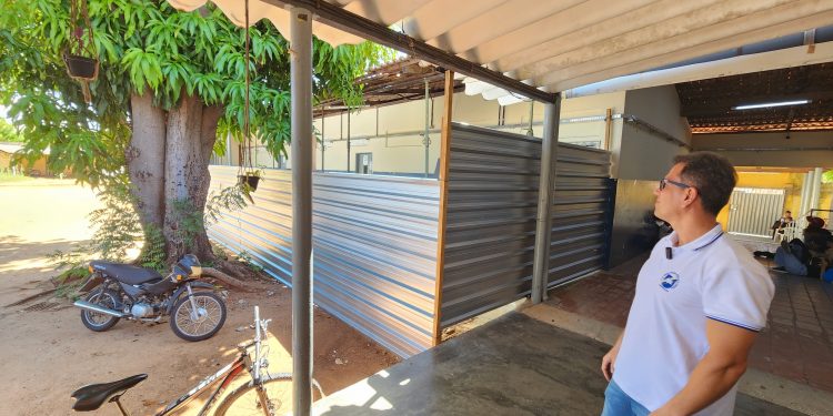 Após interdição, aulas são retomadas na Escola Estadual Maria Stella, em Mossoró