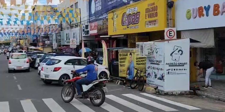 Prazo final para mudança dos comerciantes para o Centro Comercial vai até esta sexta (23)