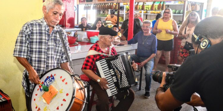 Novidade deste ano, “Raiá do Dia” finaliza programação neste sábado em quatro mercados