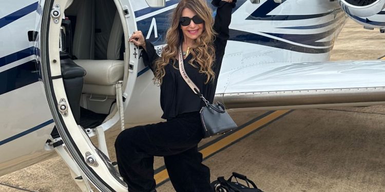 Cantora Elba Ramalho chega a Mossoró para show no MCJ