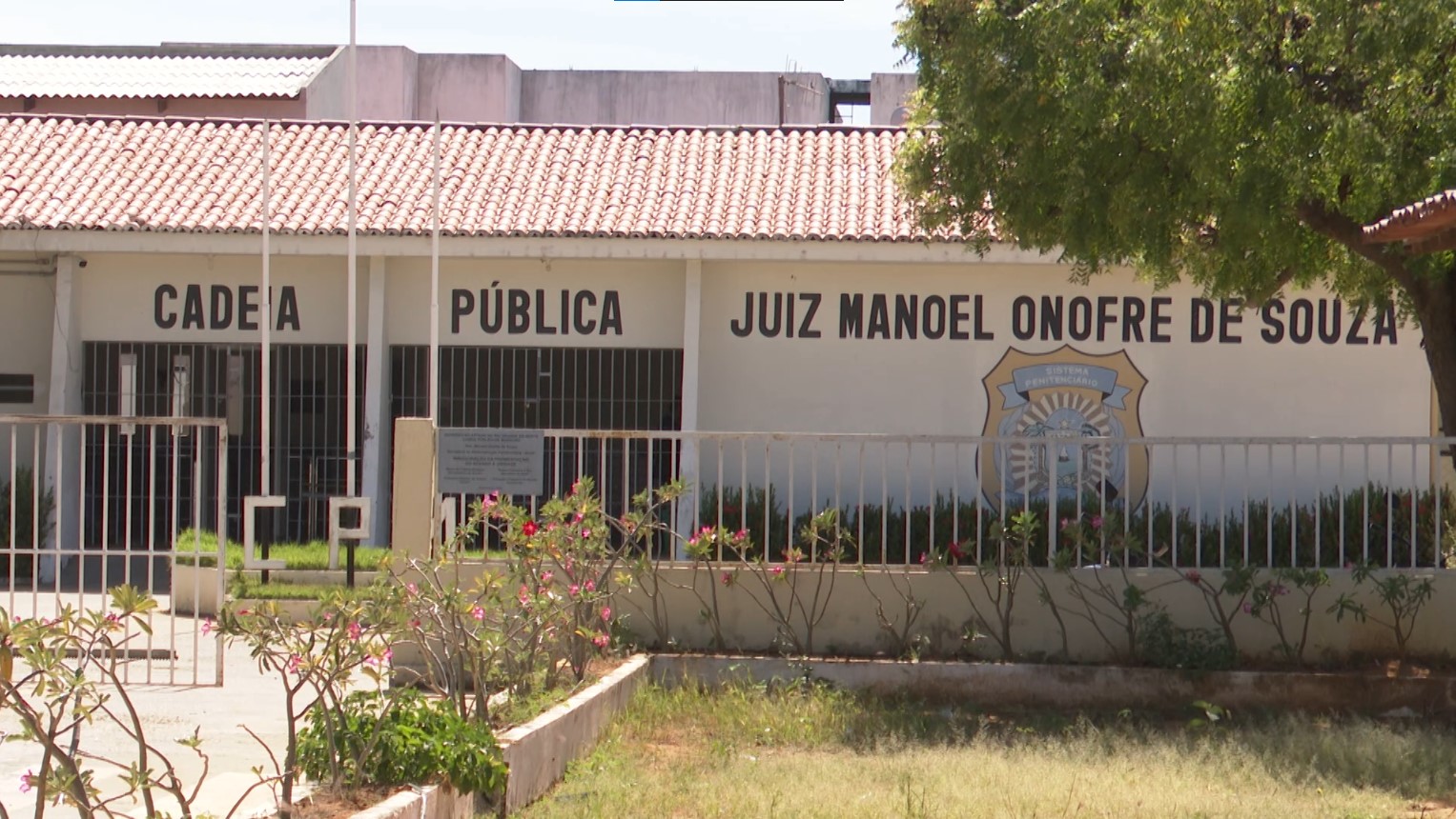 Detentos usam corda feita por lençóis para fugir da Cadeia Pública de Mossoró