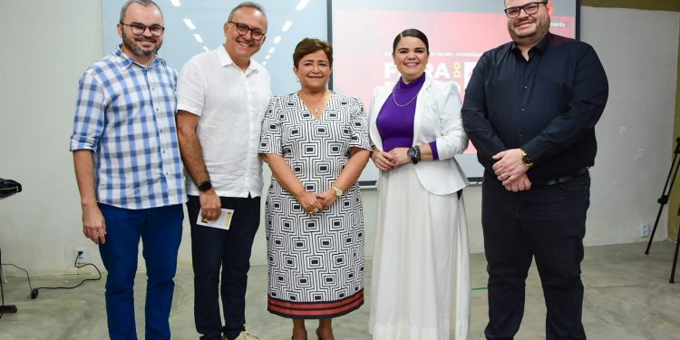 Feira do Livro e Festuern 2025 são lançados na Uern com homenagem a Antônio Francisco